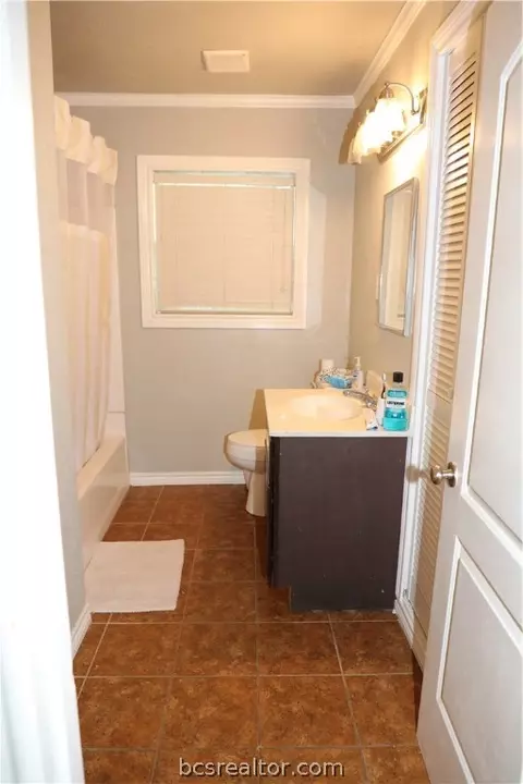 504 E 24th St, Bryan, TX 77803 photo 8