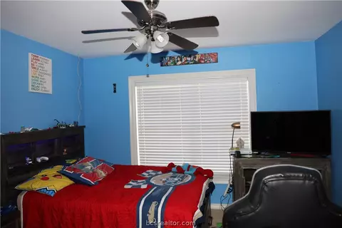 504 E 24th St, Bryan, TX 77803 photo 5