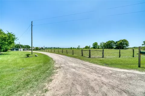 5236 Malone Rd, Midway, TX 75852 photo 2