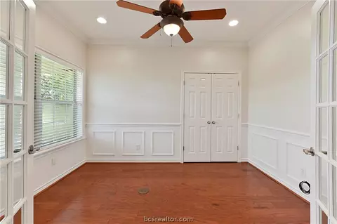 5802 Easterling Dr, Bryan, TX 77808 photo 17
