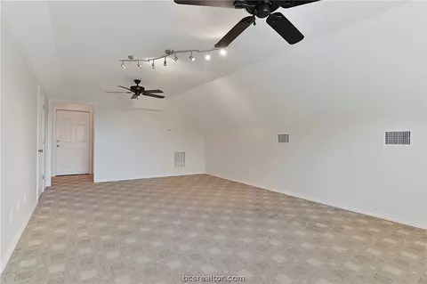 5802 Easterling Dr, Bryan, TX 77808 photo 36