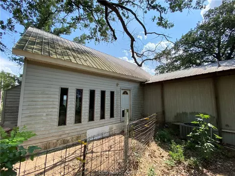 1720 Cr 347 Loop, Gause, TX 77857 photo 13