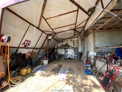 1720 Cr 347 Loop, Gause, TX 77857 photo 17