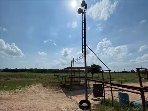 1720 Cr 347 Loop, Gause, TX 77857 photo 25