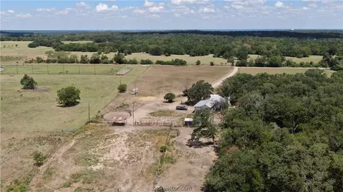 1720 Cr 347 Loop, Gause, TX 77857 photo 4