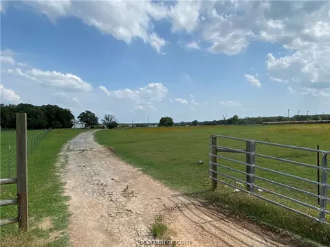 1720 Cr 347 Loop, Gause, TX 77857 photo 7