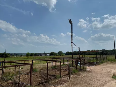 1720 Cr 347 Loop, Gause, TX 77857 photo 10