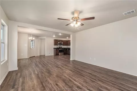 1930 Basil Ct, Bryan, TX 77801 photo 4