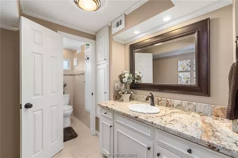 1322 Lyndhurst Dr, Bryan, TX 77802 photo 24