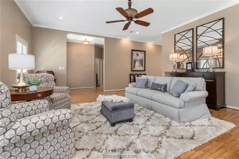 1322 Lyndhurst Dr, Bryan, TX 77802 photo 6