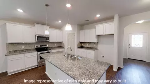 1900 Cartwright St, Bryan, TX 77807 photo 9