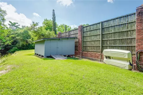 1908 Streamside Way, Bryan, TX 77807 photo 41
