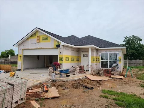 429 Marble Falls Dr, Bryan, TX 77803 photo 2