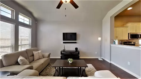 2016 Stubbs Dr, Bryan, TX 77807 photo 6