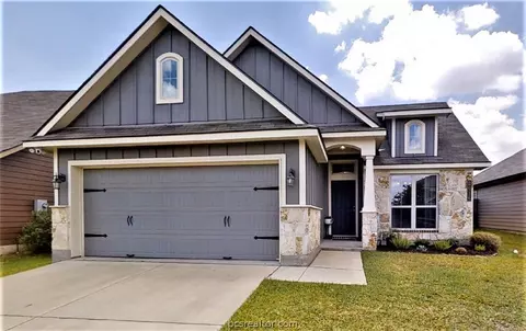 2016 Stubbs Dr, Bryan, TX 77807 photo 1