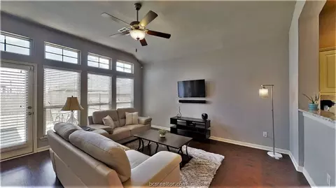 2016 Stubbs Dr, Bryan, TX 77807 photo 4