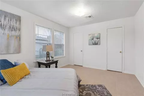 804 Dumas Dr, Bryan, TX 77803 photo 14