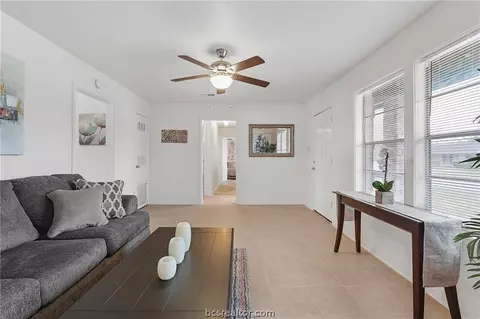 804 Dumas Dr, Bryan, TX 77803 photo 7