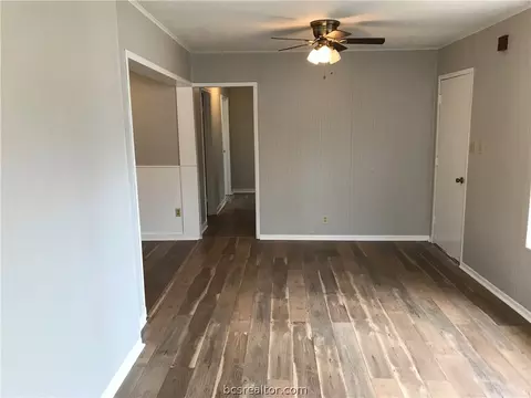 1406 E 25th St, Bryan, TX 77803 photo 4