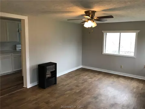 1406 E 25th St, Bryan, TX 77803 photo 7