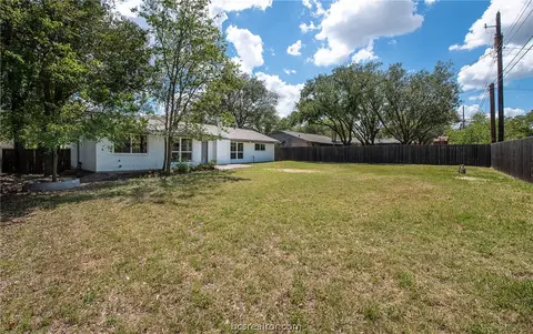 2811 Hillside Dr, Bryan, TX 77802 photo 27