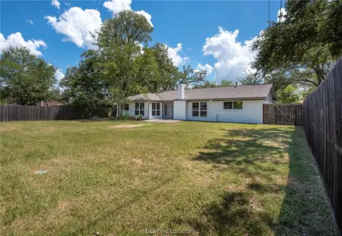 2811 Hillside Dr, Bryan, TX 77802 photo 25