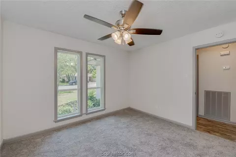 2811 Hillside Dr, Bryan, TX 77802 photo 21