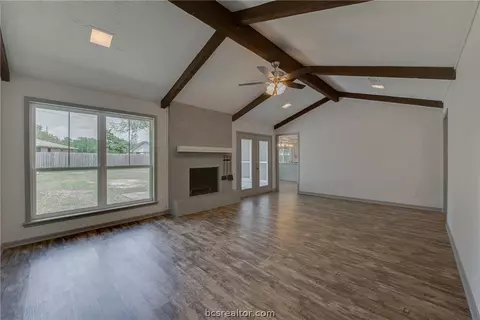 2811 Hillside Dr, Bryan, TX 77802 photo 7