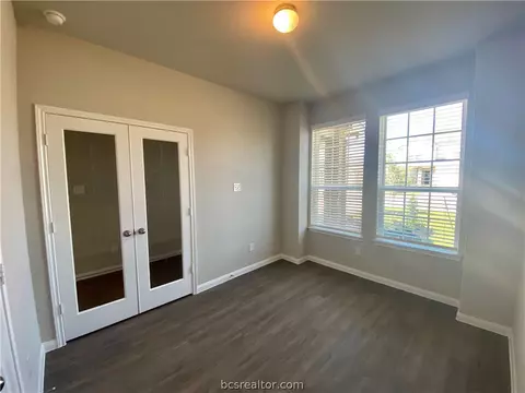 4706 Nopalitos Way, Bryan, TX 77807 photo 3