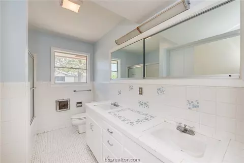2318 Wayside Dr, Bryan, TX 77802 photo 22