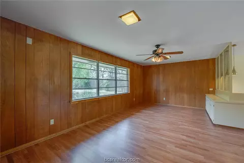 2318 Wayside Dr, Bryan, TX 77802 photo 7