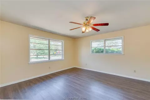 2318 Wayside Dr, Bryan, TX 77802 photo 23