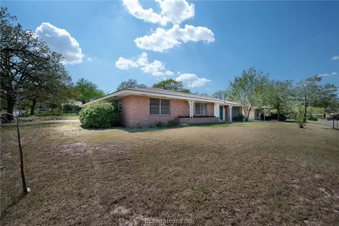 2318 Wayside Dr, Bryan, TX 77802 photo 29