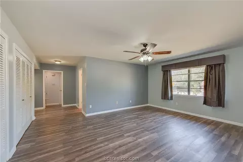 2318 Wayside Dr, Bryan, TX 77802 photo 17