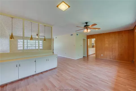 2318 Wayside Dr, Bryan, TX 77802 photo 6