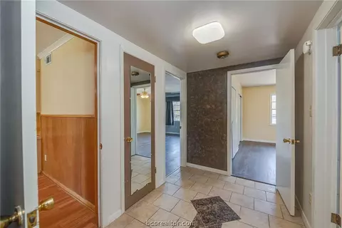 2318 Wayside Dr, Bryan, TX 77802 photo 20