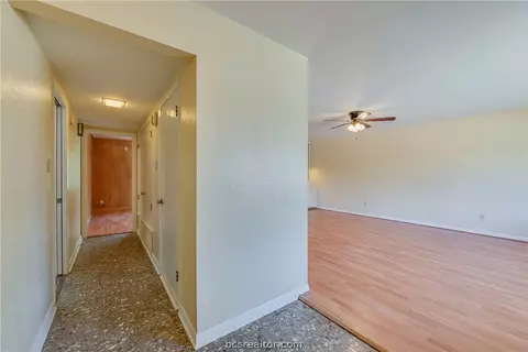 2318 Wayside Dr, Bryan, TX 77802 photo 9
