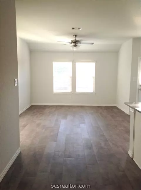 1923 Cartwright St, Bryan, TX 77807 photo 3