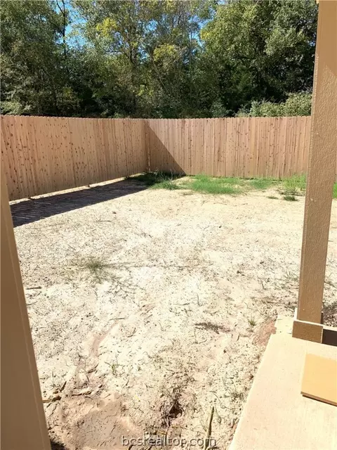 1925 Thorndyke Ln, Bryan, TX 77807 photo 39