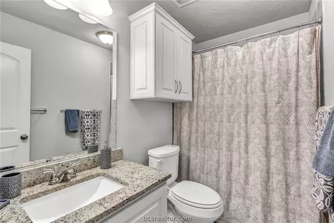 2103 Dumfries Dr, Bryan, TX 77807 photo 13