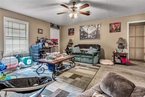 2500 Pinon Ct, Bryan, TX 77802 photo 3
