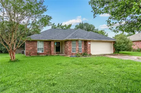 2500 Pinon Ct, Bryan, TX 77802 photo 1