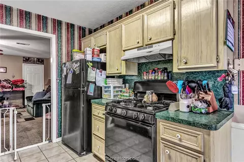 2500 Pinon Ct, Bryan, TX 77802 photo 7