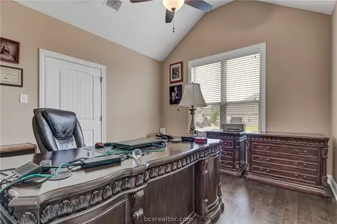 3026 Embers Loop, Bryan, TX 77808 photo 10
