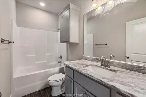 137 Rustic Trce, Snook, TX 77878 photo 17