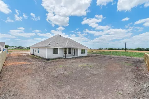 137 Rustic Trce, Snook, TX 77878 photo 19