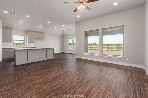 137 Rustic Trce, Snook, TX 77878 photo 3