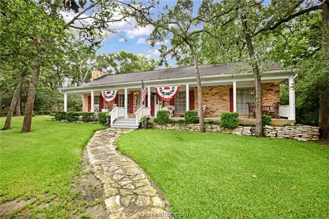 3208 Turtle Grv, Bryan, TX 77807 photo 5