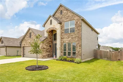2009 Markley Dr, Bryan, TX 77807 photo 3