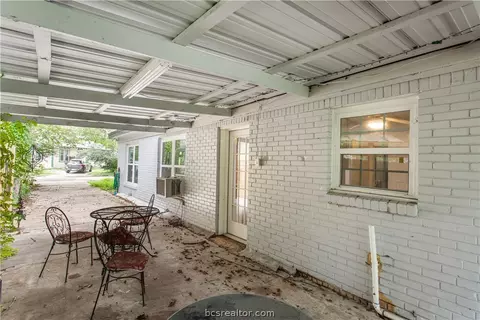 304 Brogdon St, Bryan, TX 77803 photo 18